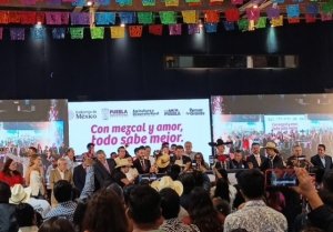 Armenta inaugura el Encuentro Nacional de Mezcal en Puebla: &quot;Todo el sexenio será del mezcal y el maguey&quot;