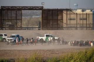 ¿Qué es el Título 42, normativa migratoria de EU que llegará a su fin?