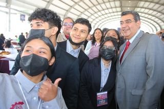 Abatir deserción escolar, prioridad para gobiernos de la 4T recalca Sergio Salomón