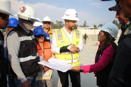 Supervisan David Aysa y Dulce Rivera construcción del Mercado San Ramón