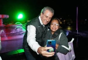 Inaugura Pepe Chedraui rehabilitación de la fuente del Jardín El Carmen