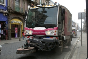 Hasta 15 toneladas diarias de ceniza recolecta el OOSL en Puebla capital