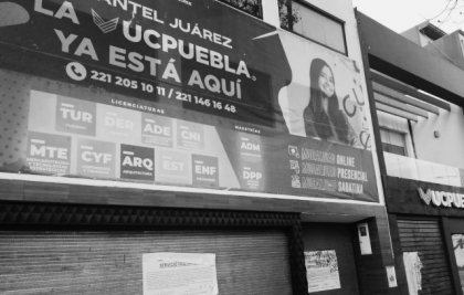 Estudiantes y padres de familia piden la reapertura de la universidad Cuauhtémoc