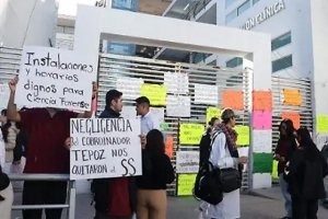 BUAP desaíra a estudiantes de medicina; acusan hay irregularidades en la gestión