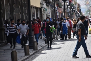 ¡Quédate en  casa! Puebla registró en 24 horas mil 56 casos positivos por COVID19