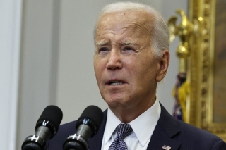 Biden dice que EU no abandonará a Ucrania, pese a acuerdo para evitar cierre de gobierno
