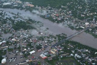 Poza Rica bajo el agua: desbordamiento del río Cazones deja graves inundaciones
