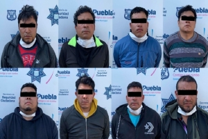 Policía Municipal de Puebla detiene a ocho sujetos por robo a un domicilio en Santa María Xonacatepec