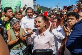 La Ceiba recibe atención prioritaria tras desastre natural, presidenta Sheinbaum atiende a damnificados