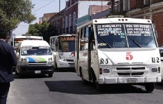 Congreso de Puebla refuerza vigilancia contra el sobrecupo en transporte público