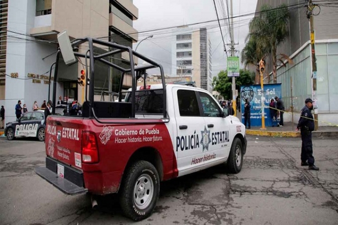 Llamadas sobre amenazas de bomba en Finanzas y Tesorería Municipal, creó caos en Puebla capital