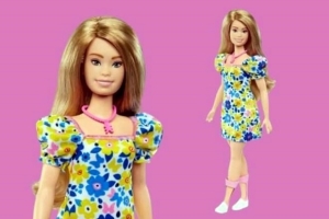 Mattel presentó su primera Barbie con síndrome de Down