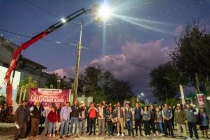 Entregó Gobierno de la Ciudad modernización de luminarias con tecnología LED en Azumiatla