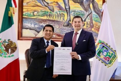 Raymundo Atanacio rinde protesta como nuevo Coordinador del Plan Hídrico en Puebla