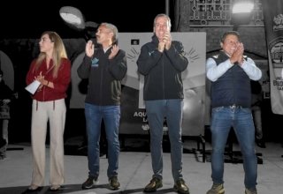 Pepe Chedraui encabezó la inauguración de la modernización luminarias en Santo Tomás Chautla