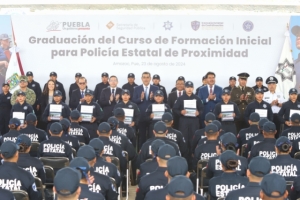 Encabeza Sergio Salomón graduación de 170 policías; los convoca a garantizar la paz social