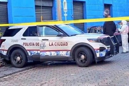 Localizan cadáver dentro de un tambo azul en el Centro Histórico de Puebla