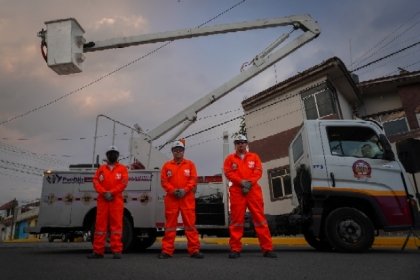 Nueva iluminación LED llega a la colonia Miguel Hidalgo,  gracias Puebla Brilla
