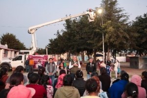 Instaló Gobierno de la Ciudad 140 luminarias LED en San Miguel Espejo