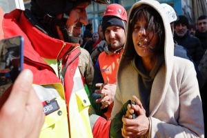 ¡Pasó más de 100 horas sepultada!: el increíble rescate de una mujer por terremoto en Turquía