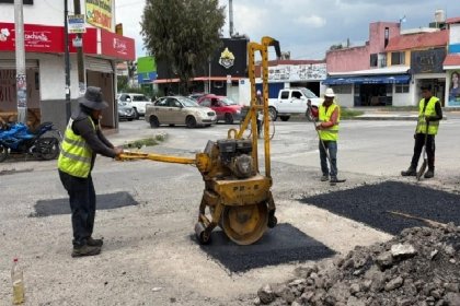 Campaña Capitalina Bacheando Puebla es permanente: el Gobierno de la Ciudad fortalece el mantenimiento vial