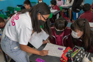 Más de 900 niñas y niños se regularizan en el curso de verano con rumbo del SMDIF Puebla