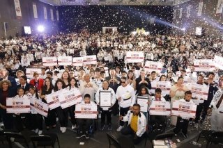 “Ustedes son lo mejor de Puebla&quot;, gobernador Armenta reconoce a 1,280 atletas