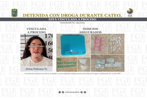 Detiene la FGE a mujer por posesión de drogas en Tecamachalco