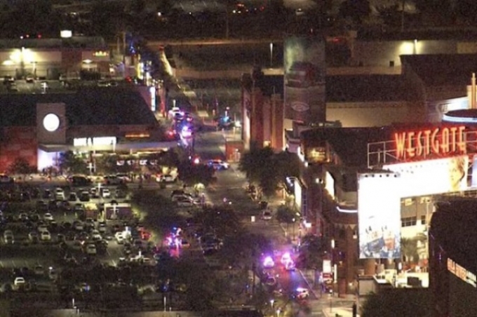 Al menos dos heridos por tiroteo en centro comercial de Arizona