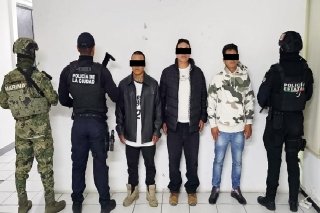 Detienen a tres presuntos responsables de doble homicidio en la autopista Puebla-Orizaba