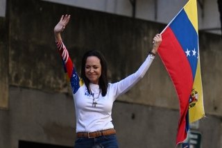 María Corina Machado lidera protesta contra Maduro; al término, “fue interceptada violentamente” y detenida