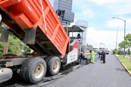 A toda máquina y con el respaldo de Gobierno de la República, Puebla recupera vialidades