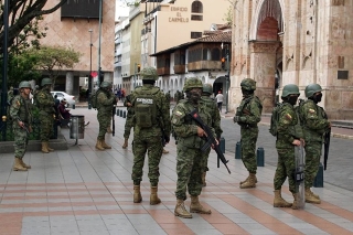 Estados Unidos se une al conflicto de Ecuador; les mandará altos mandos militares