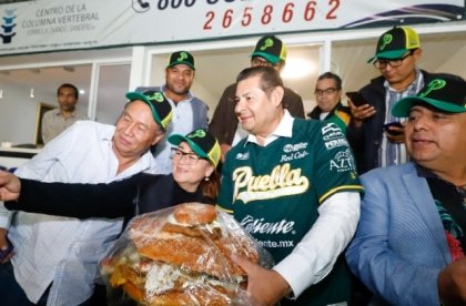 Béisbol une familias y en Puebla se vive con gran emoción