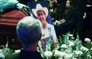 Jefe de escoltas de Carlos Manzo es buscado en todo el país, confirma fiscal de Michoacán