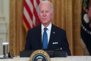 Joe Biden insulta a periodista, pero le dice que no fue personal