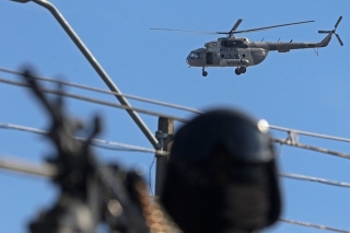 Se desploma helicóptero de la Marina en Michoacán; hay 3 muertos y 2 desaparecidos