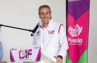 Entrega Pepe Chedraui a través del SMDIF más de mil despensas en La Guadalupana