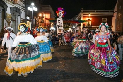 Desfile “Entre Vivos y Muertos”, identidad que reafirma riqueza cultural de Puebla
