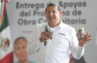 Armenta ahorra 8 mil millones y los reinvierte: más maquinaria, obras y apoyo al campo poblano